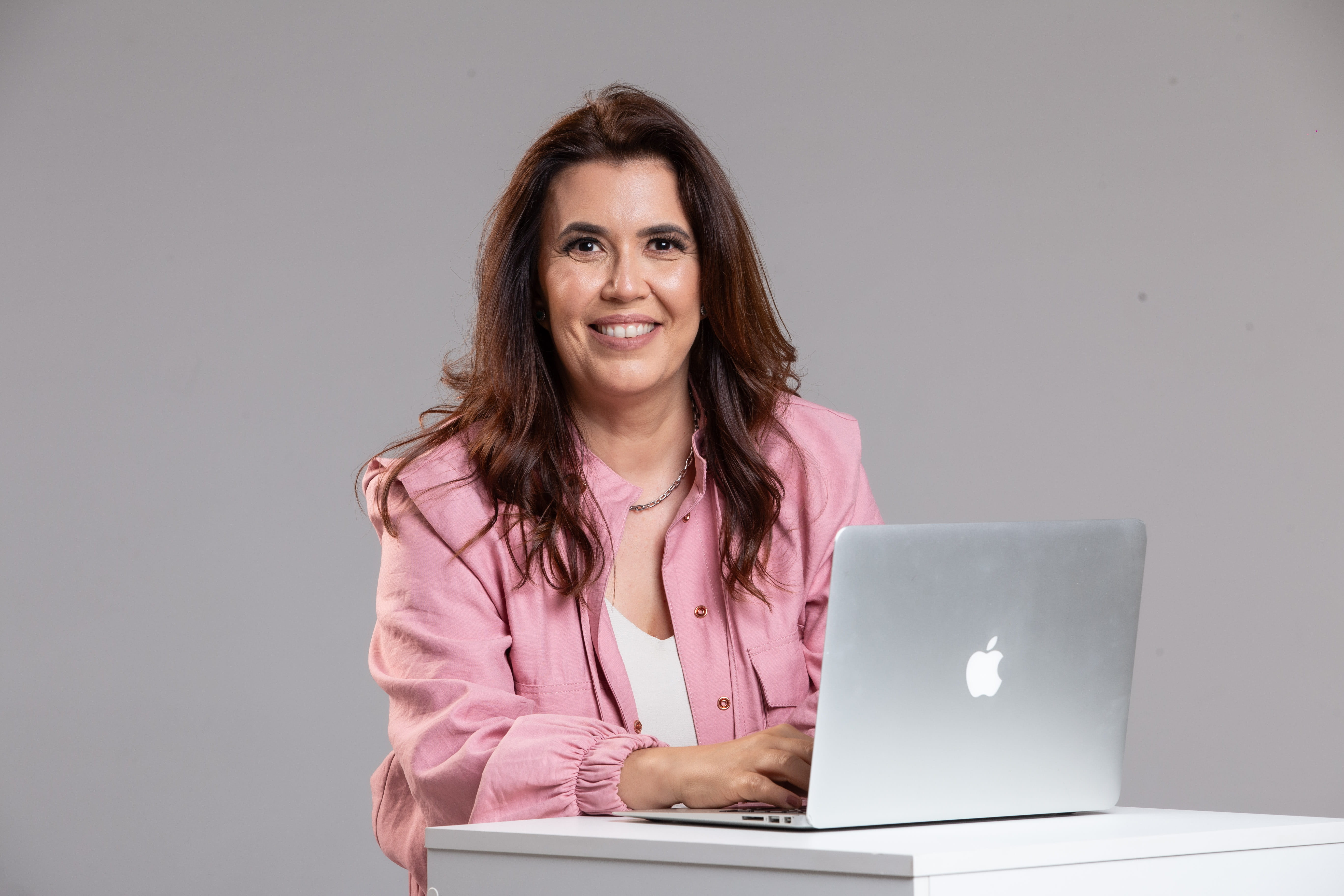 Silvia Lopes, corretora de imóveis no bairro Cidade Nova